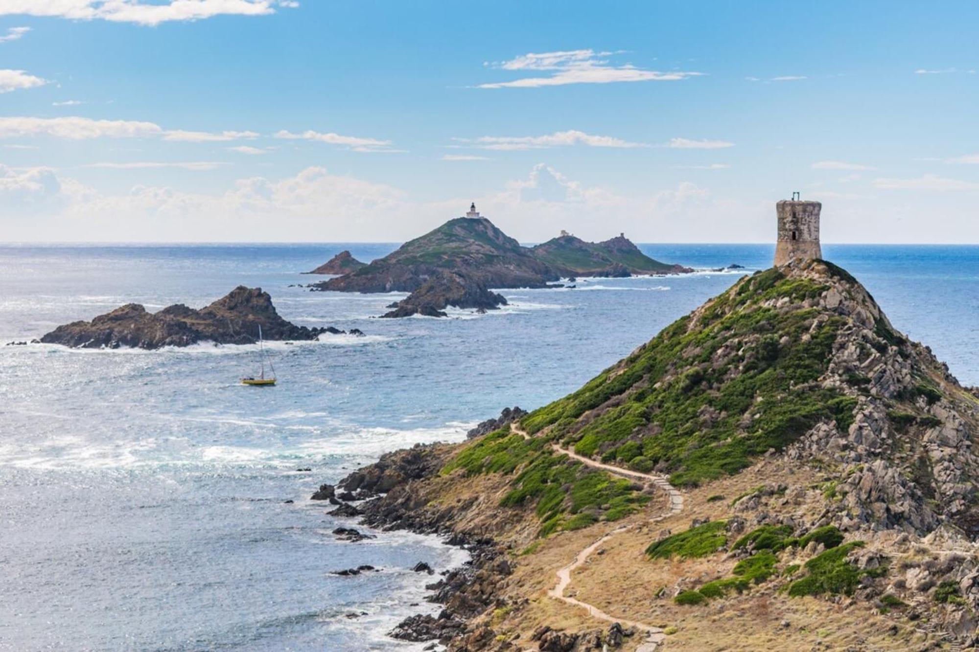 Alba - Central Glimpse Of The Sea Sea Nearby أجاكسيو المظهر الخارجي الصورة